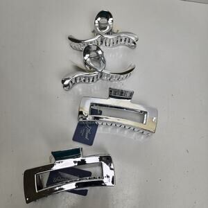 Target Universal Thread Set of 4 Silver Colored Plastic Butterfly Hair Clips NWT